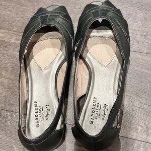 Mark Lemp Classics Pewter Peep Toe Flats - Size 11WW